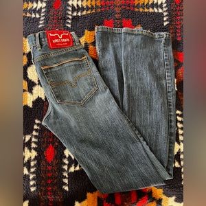 Kimes Ranch Roger 29 x 36